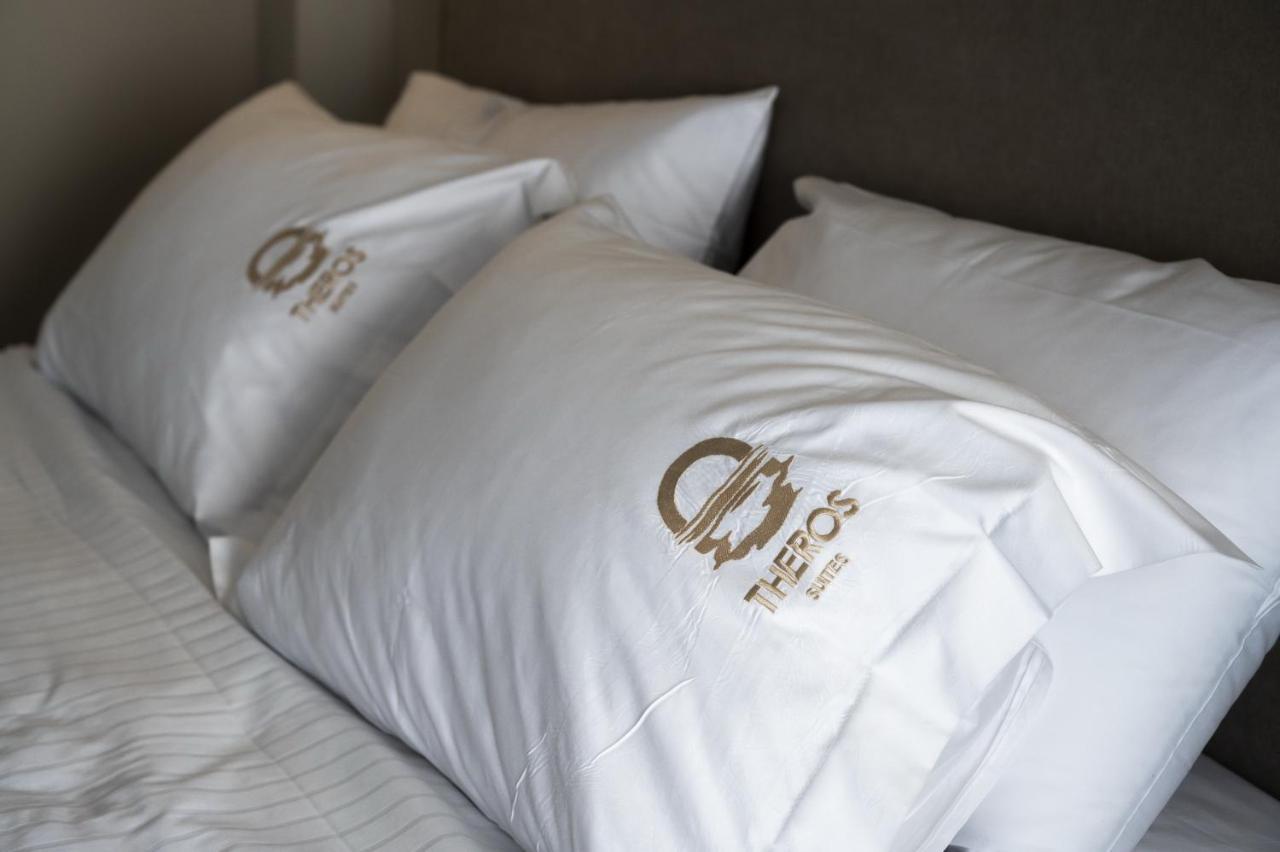 Theros Suites Dhiminio Ngoại thất bức ảnh