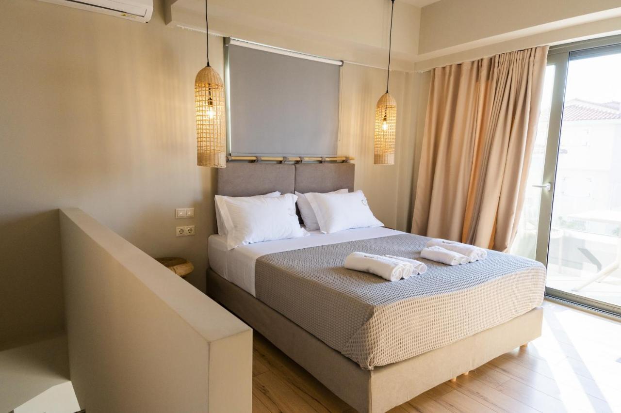 Theros Suites Dhiminio Ngoại thất bức ảnh