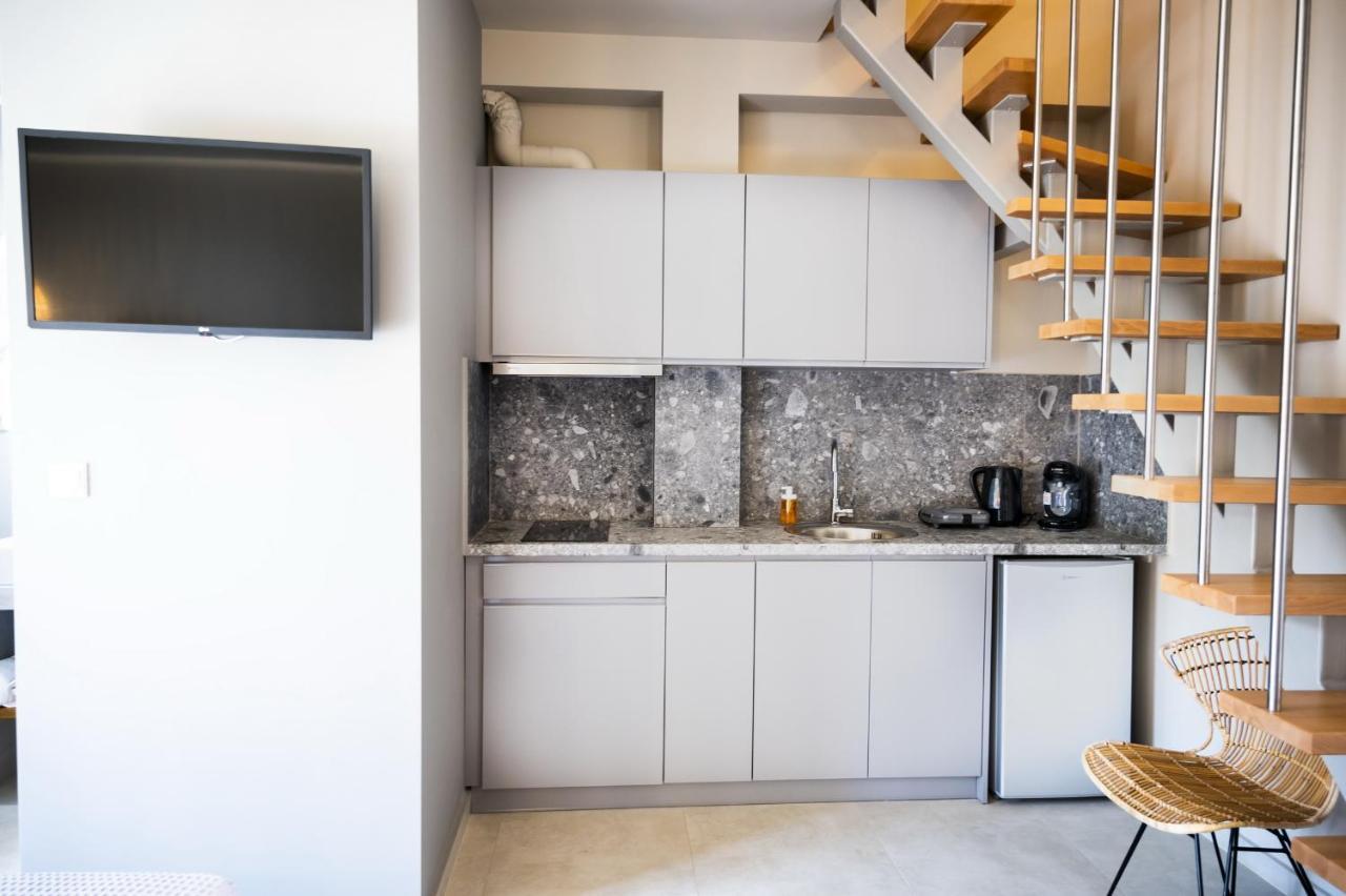 Theros Suites Dhiminio Ngoại thất bức ảnh