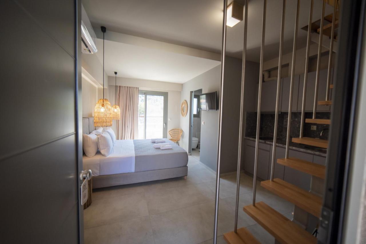 Theros Suites Dhiminio Ngoại thất bức ảnh